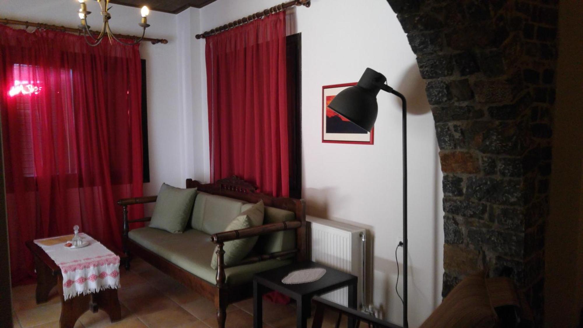 Aparthotel Αργουλιάς Tzermiádon Exteriér fotografie