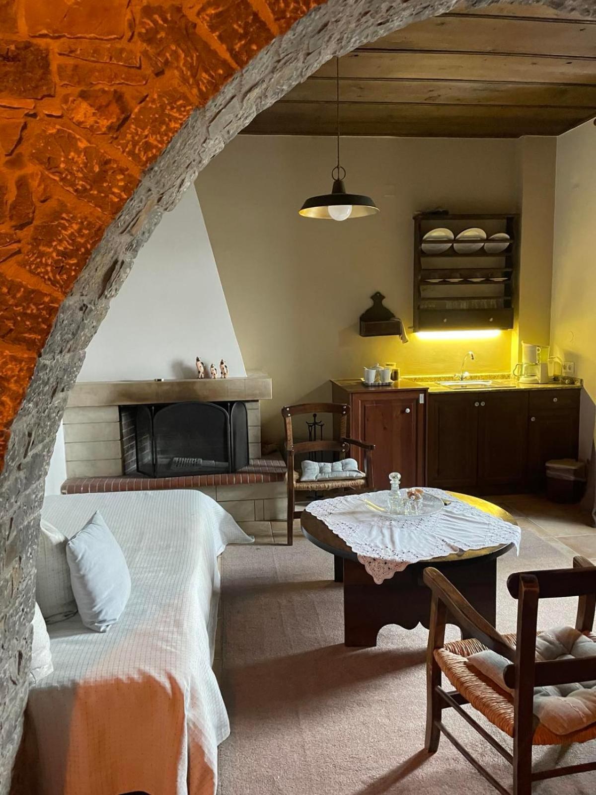 Aparthotel Αργουλιάς Tzermiádon Exteriér fotografie