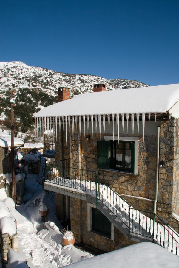 Aparthotel Αργουλιάς Tzermiádon Exteriér fotografie